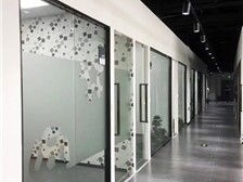 天寧區紅梅合輝圖文設計服務部 專業展覽展示服務，提升品牌視覺勢能